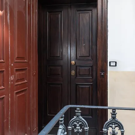 Luxury Santa Teresa Old Town Lägenhet