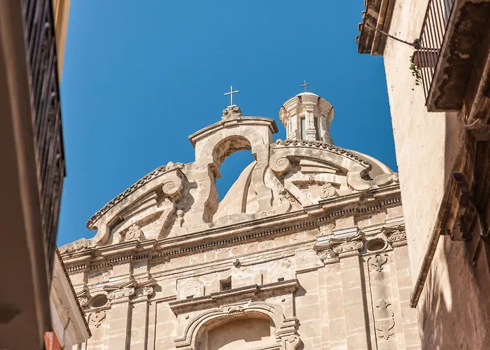 Luxury Santa Teresa Old Town Apartment *