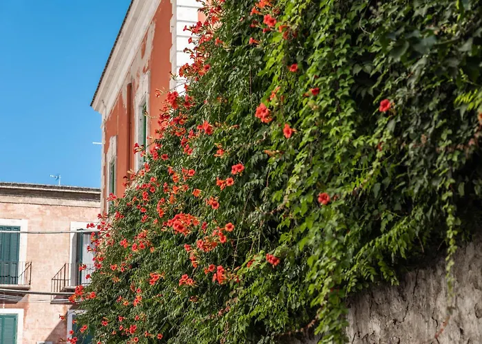 Luxury Santa Teresa Old Town Apartament